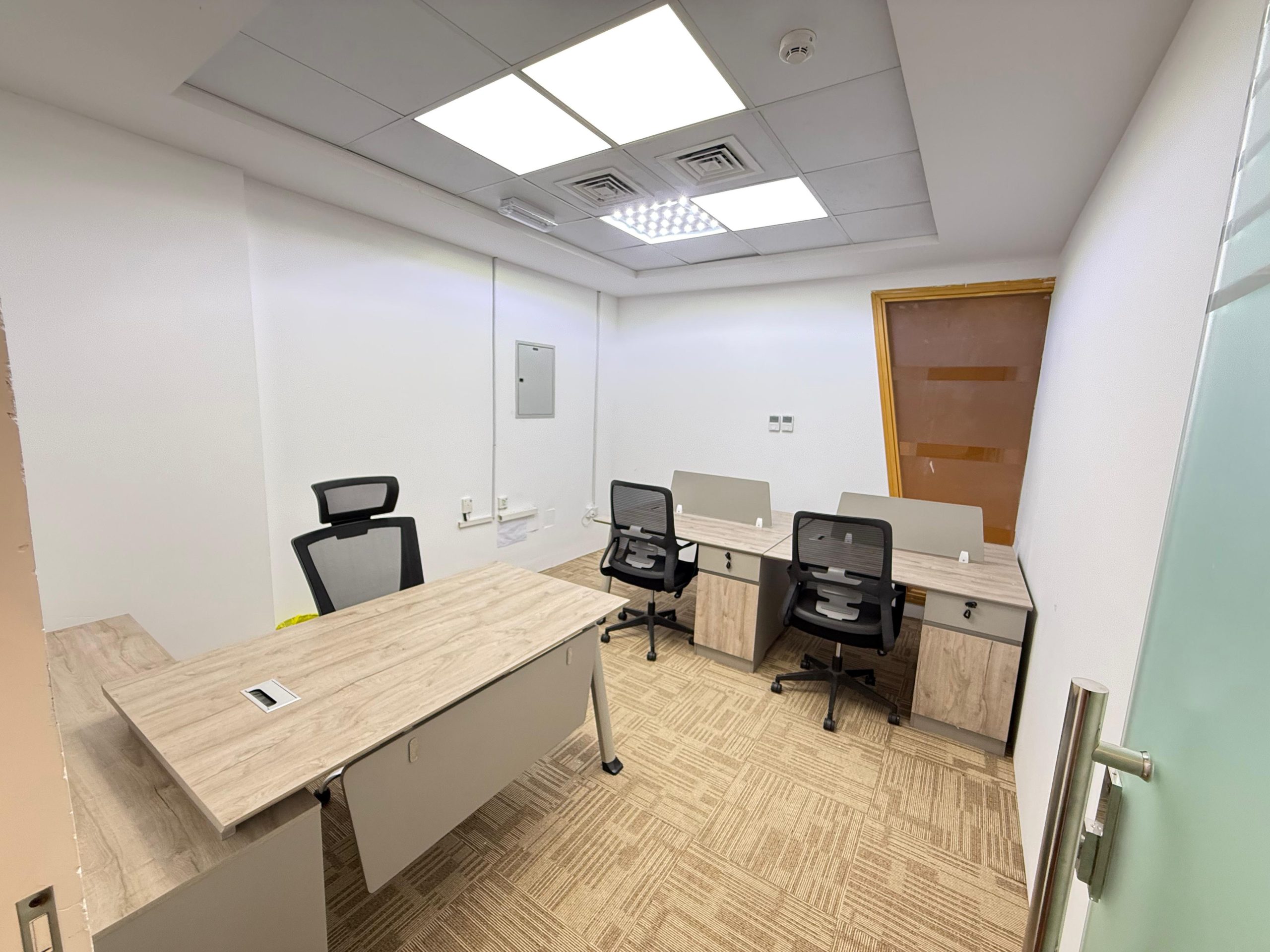 Day office with natural light